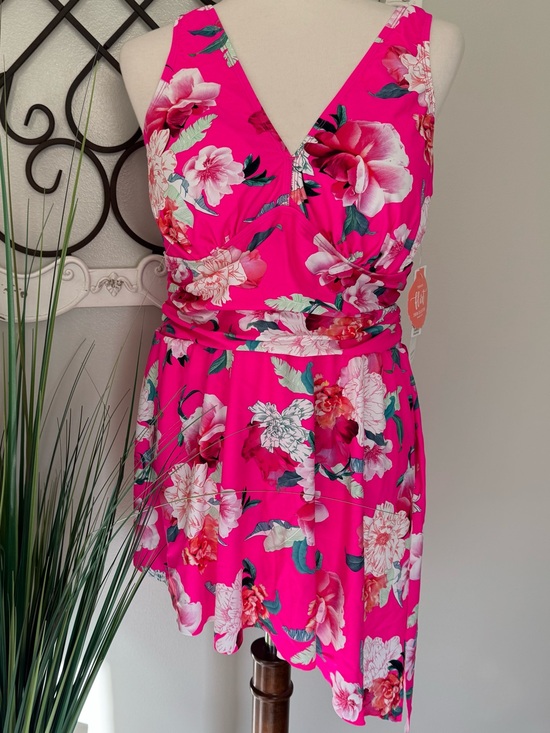 torrid Other - NWT TORRID Size 1X Pink One Piece Floral Swimsuit